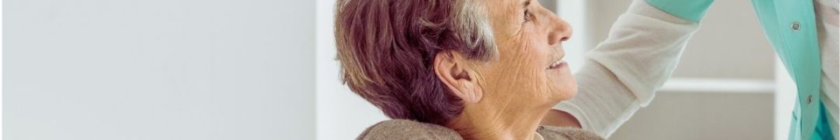 טיפול סיעודי בבית – איך לבחור מטפלת או מטפל לקשישים?
