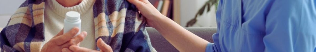 מטפלת סיעודית דרך חברת סיעוד או בהעסקה פרטית – מה עדיף?